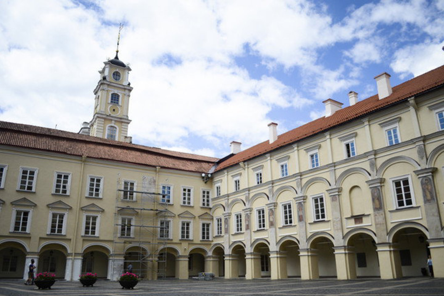 Vilniaus universitetas ir dar trys mokymo įstaigos sutarė dėl glaudesnio bendradarbiavimo.