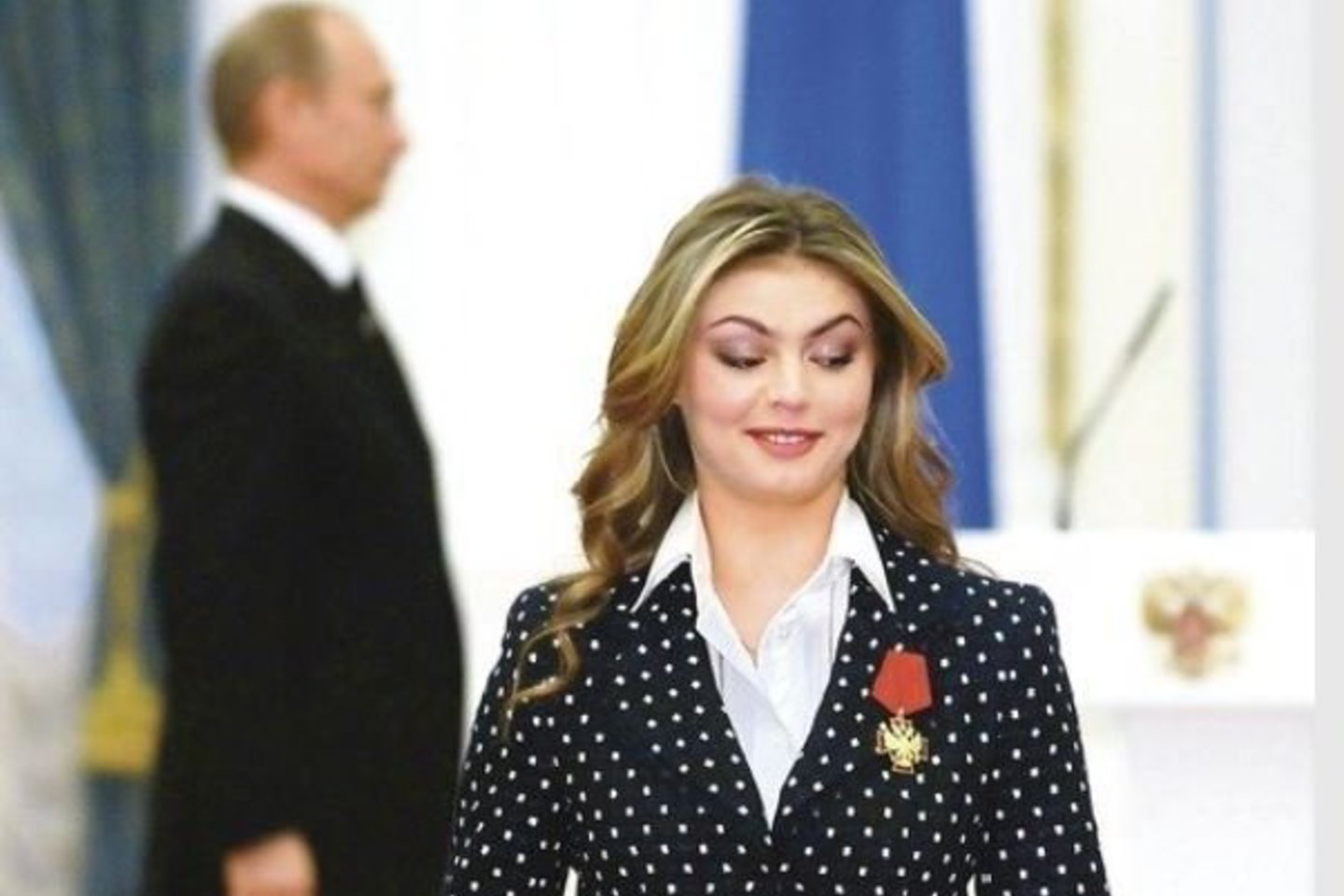 Po garsių Rusijos prezidento V. Putino skyrybų su žmona L. Putina šių metų birželį, pasipylė gandai apie tariamą jo romaną su buvusia gimnaste A. Kabajeva.