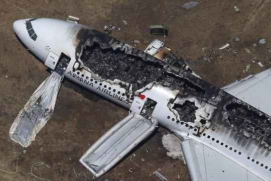 Košmaras „Boeing 777“ - keleiviai po smūgio galvomis siekė lėktuvo lubas