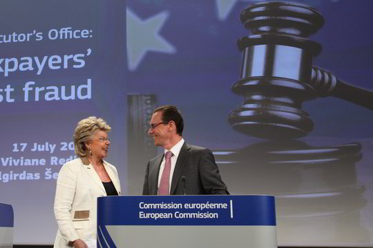 A. Šemeta ves Europos politikus į kovą su sukčiais