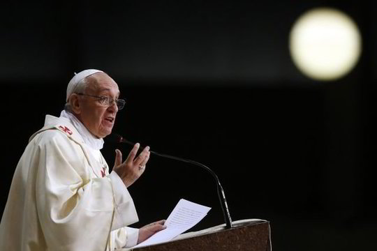 Rio de Žaneire popiežius ragino kunigus tarnauti vargšams