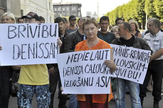 Latvija nutarė išduoti kibernetinį nusikaltėlį D.Čalovskį