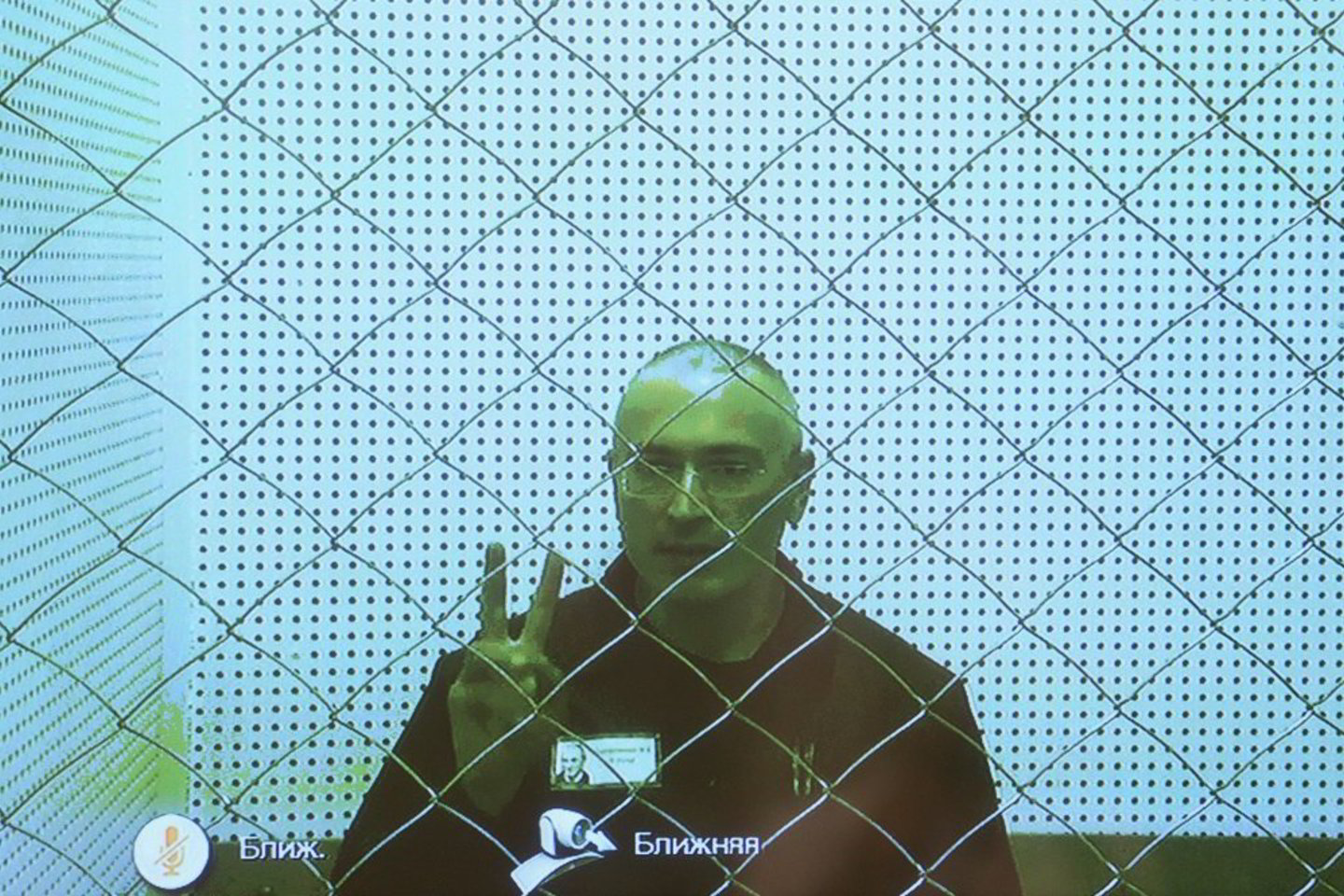 50-metis M.Chodorkovskis į jo apeliaciją nagrinėjantį teismą kreipėsi vaizdo ryšiu iš kolonijos, kurioje atlieka bausmę.