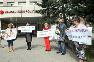 Karoliniškių poliklinikoje - šurmulys dėl medikės