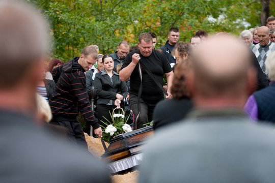 Eidukonių šeimą palaidojęs kunigas: „Teisti gali tik Dievas“ (atnaujinta)