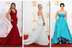 Į „Emmy“ apdovanojimus – tik su įspūdingomis suknelėmis