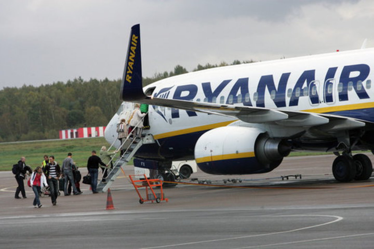Neaišku, ar Lietuvoje kas nors buvo nubaustas už emigracijos skatinimą.