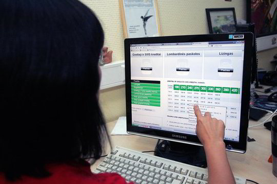 Ant sukčių jauko moteris užkibo ieškodama darbo