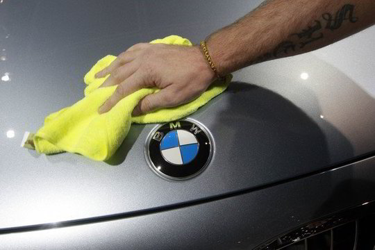 BMW paklausą išaugino motociklai