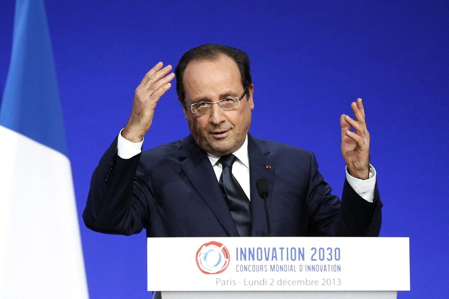 Operacija buvo atlikta metai prieš tai, kai F.Hollande'as buvo išrinktas prezidentu.