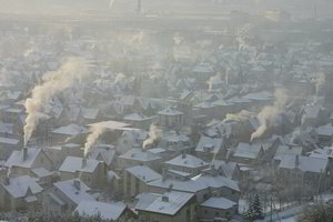 Taupančių kauniečių kaminai spjaudo pavojingus dūmus