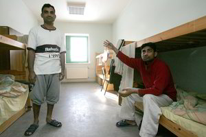 Įstatymų skylės tampa migrantų vartais į rojų