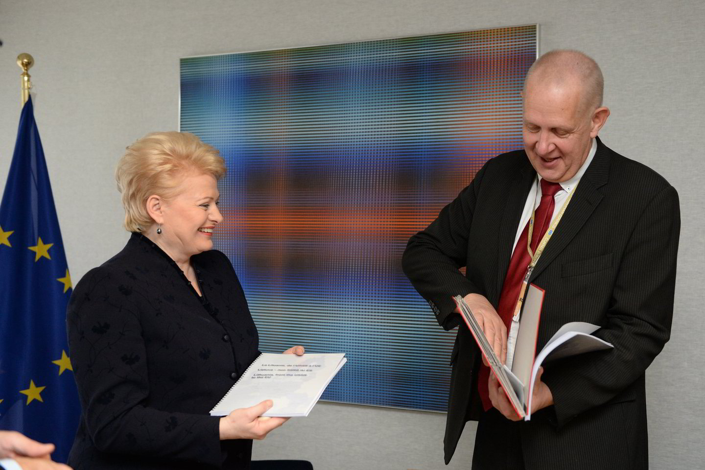 D.Grybauskaitė iš U.Corsepiuso gavo ypatingą dovaną.<br>R.Dačkaus nuotr. (president.lt)