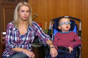 Reta berniuko liga nuo šeimos nubaidė tėvą (paaukokite šeimai)