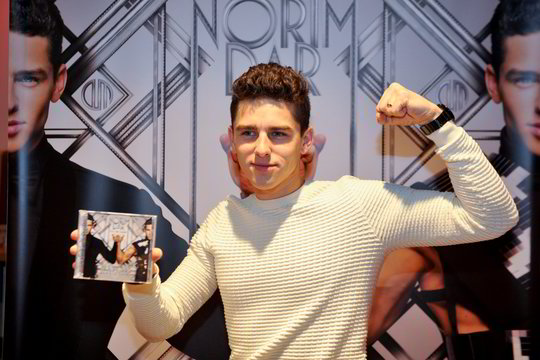 Ypatingą koncertą rengiantis D.Montvydas: „Bandysiu padainuoti, stovėdamas ant galvos“