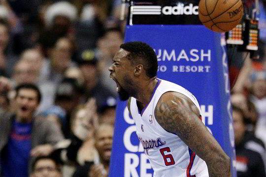 Įspūdingame NBA metų epizodų rinkinyje – neįtikėtini dėjimai ir lemiami metimai
