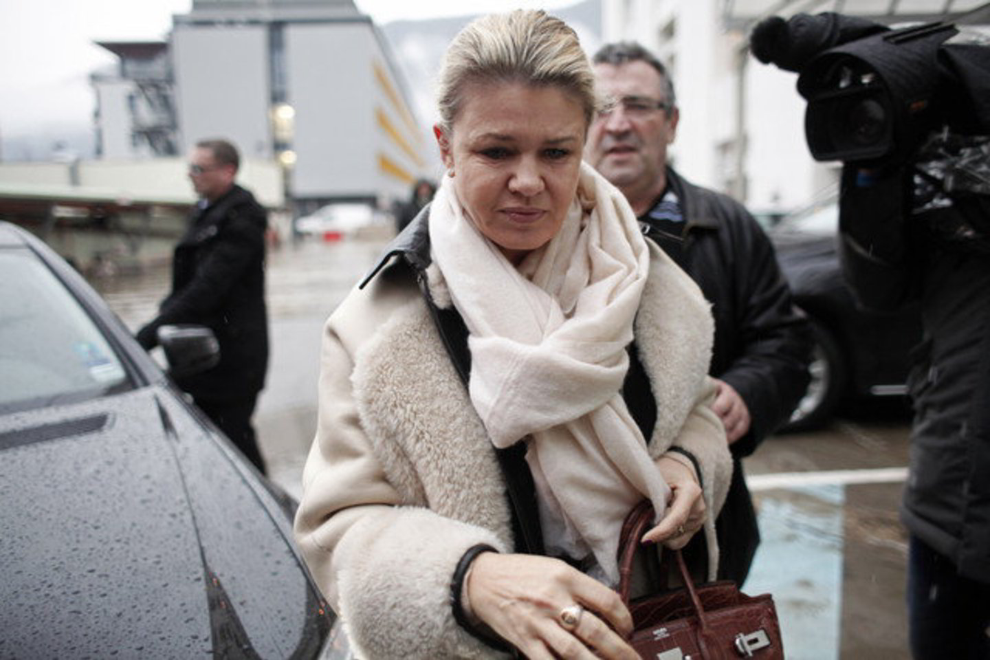 M.Schumacherio žmona Corinna nuolat budi ligoninėje.