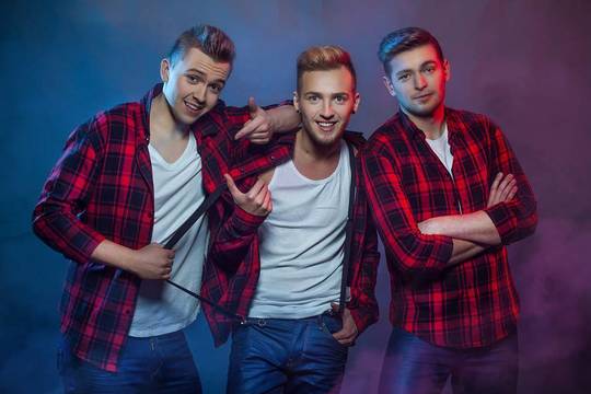 Trys Lietuvos scenos gražuoliai susibūrė į naują grupę „Rollikai“