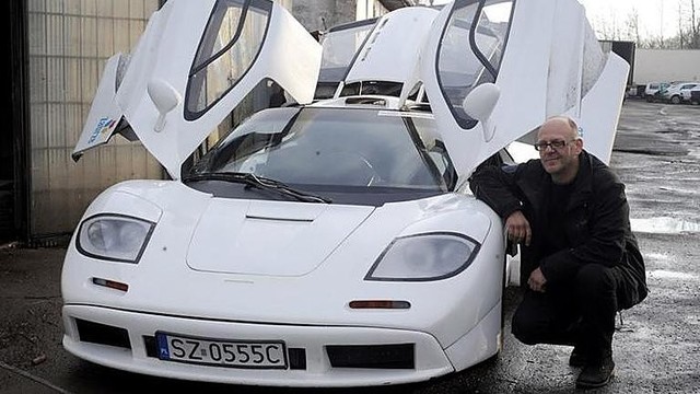 Lenkas per 8 metus sukūrė legendinio „McLaren“ automobilio kopiją