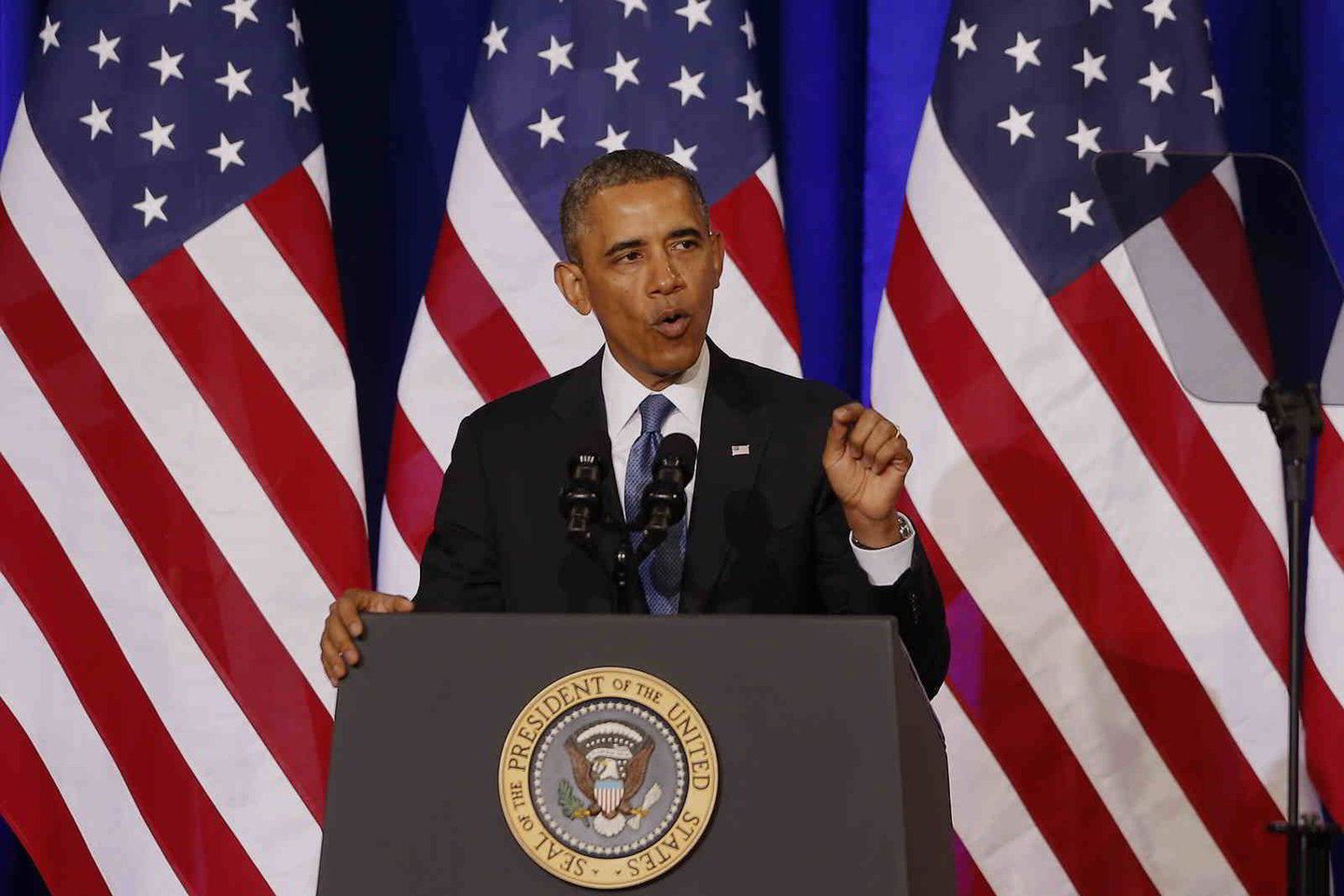 B.Obama pažadėjo, kad JAV žvalgybos agentūros nuolat nebešnipinės artimiausių jo šalies sąjungininkių lyderių bendravimo.