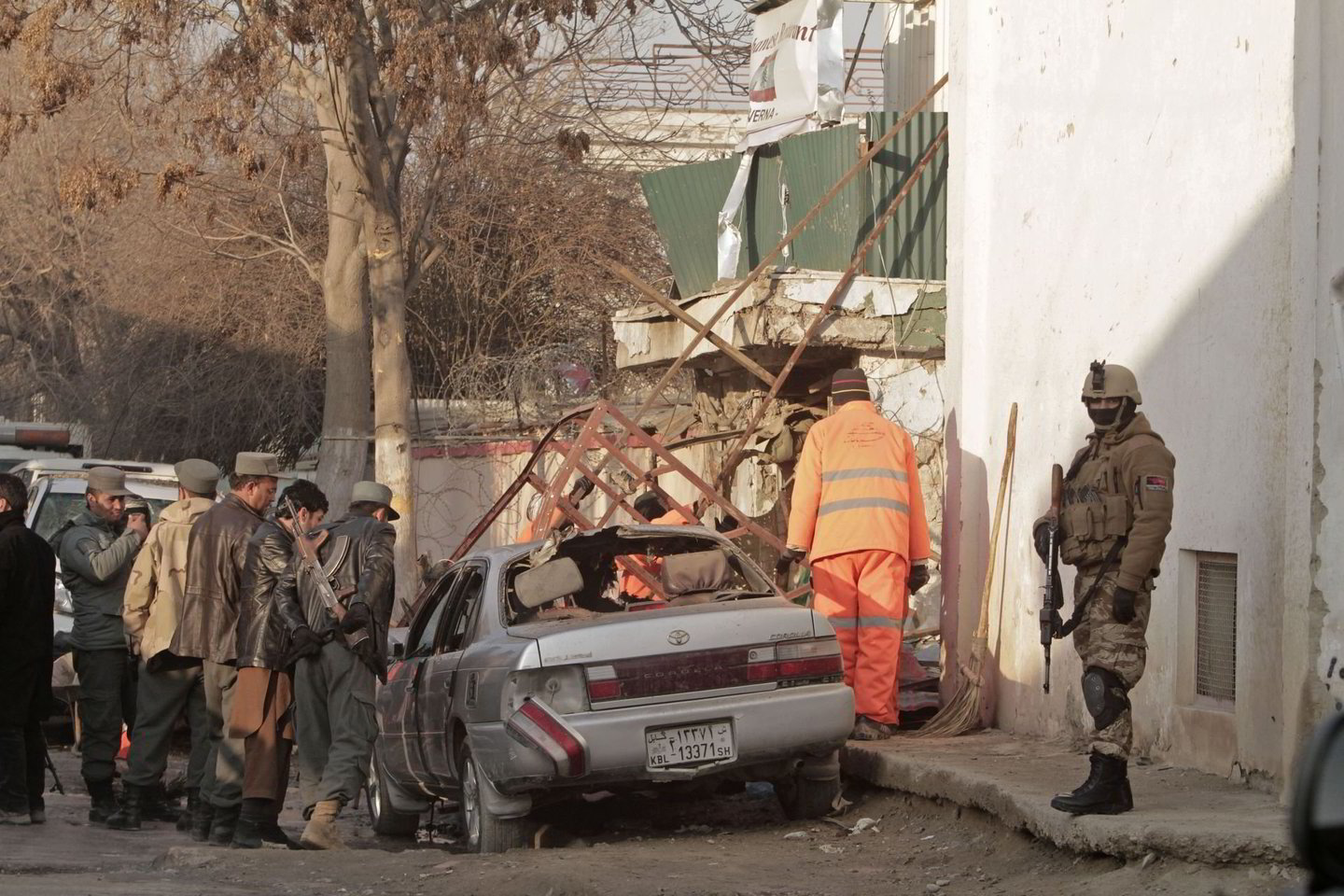 Išpuolį prisiėmė Talibanas.
