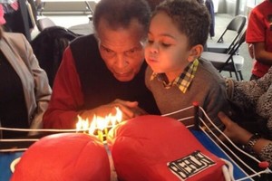 72-asis M.Ali gimtadienis: legenda vis dar kovoja ir šypsosi