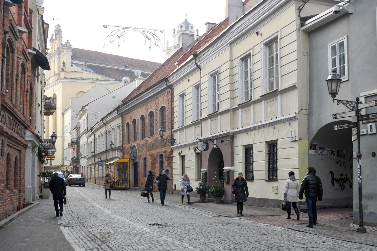 Didelių skolų slegiama Vilniaus valdžia Finansų ministerijos prašo suteikti dar vieną trumpalaikę iki 40 mln. litų paskolą.