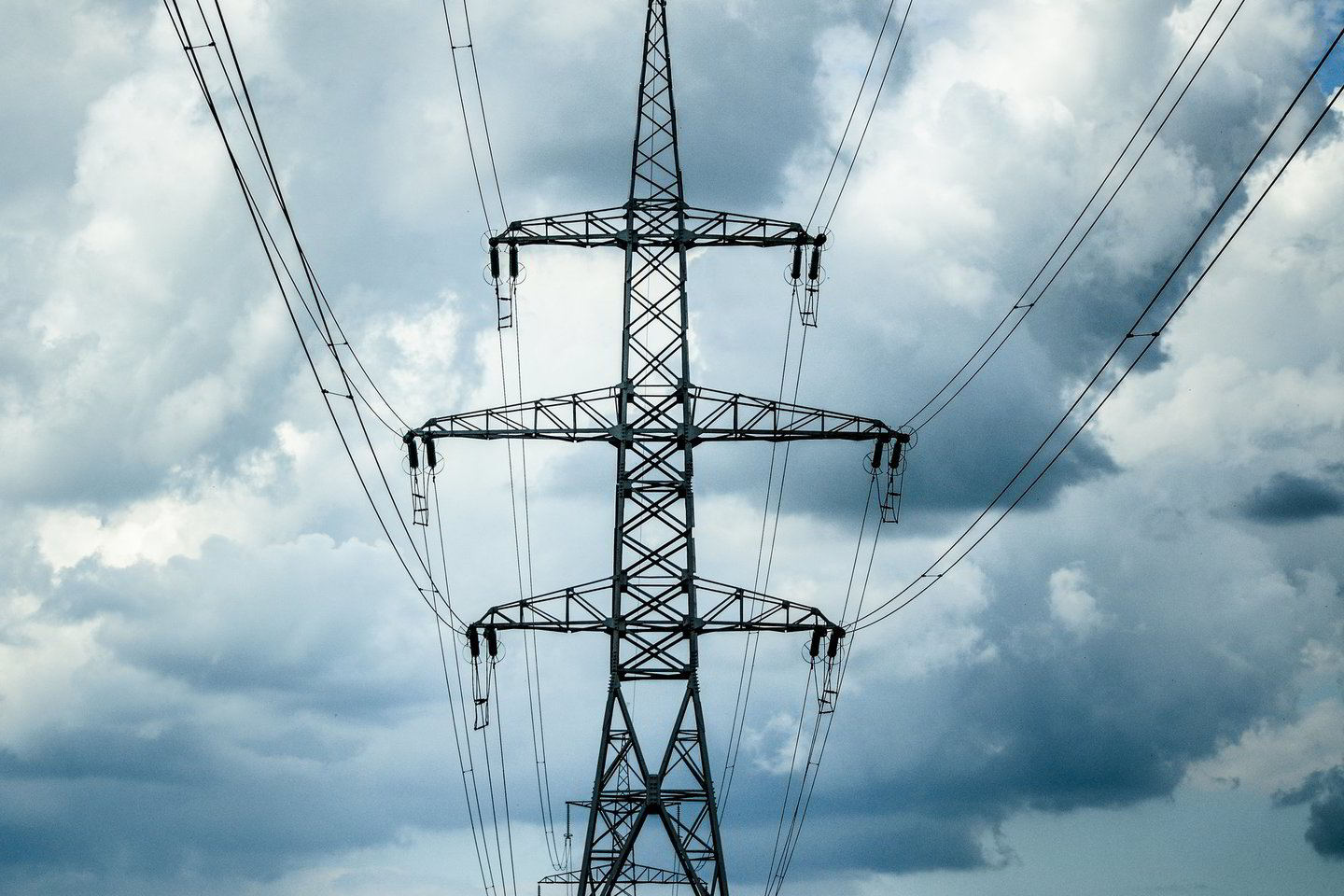 Jau nuo kitų metų Lenkijoje gali prasidėti elektros tiekimo sutrikimai.