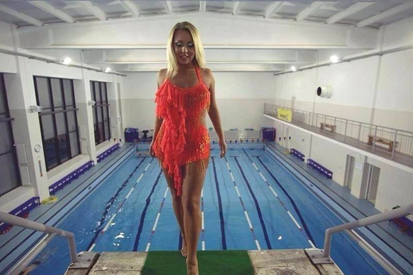 Pačią pirmą dieną E.Straleckaitė nedvejodama nušoko nuo 3 m, o vėliau ir nuo 5 m aukščio tramplino.