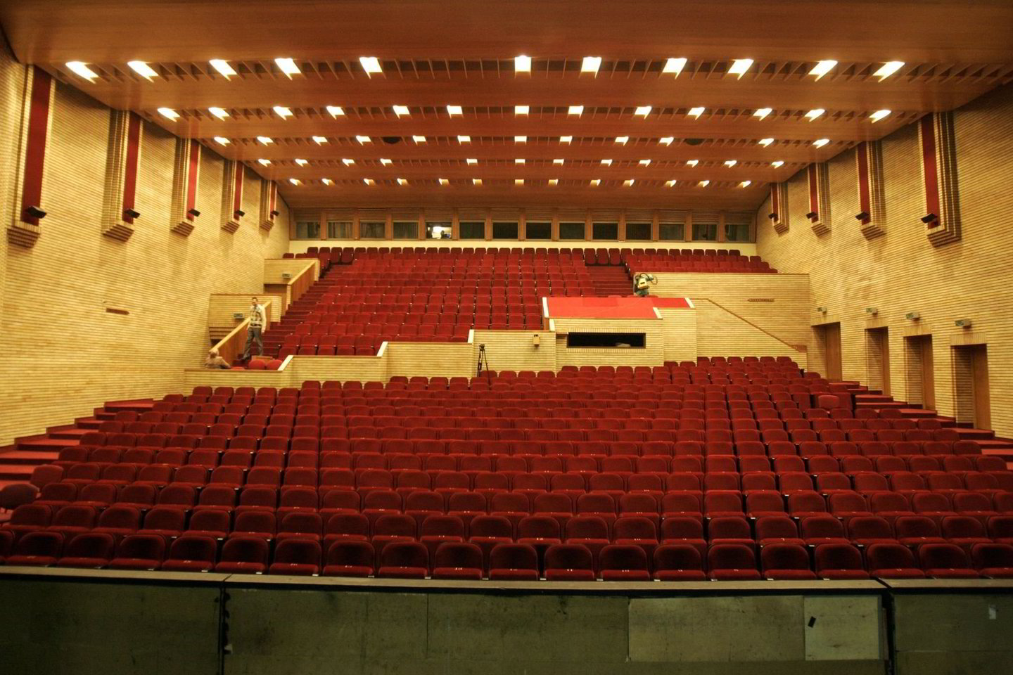Nacionaliniame dramos teatre sušalę žiūrovai nesulaukė spektaklio pabaigos.