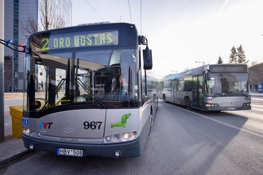 Į sostinės gatves išvažiavo nauji autobusai