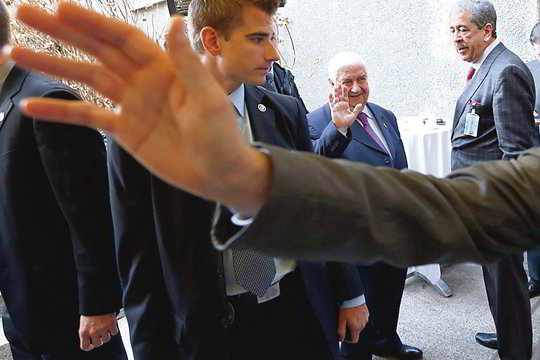 Sirijos taikos konferencijoje - keista priešininkų akistata
