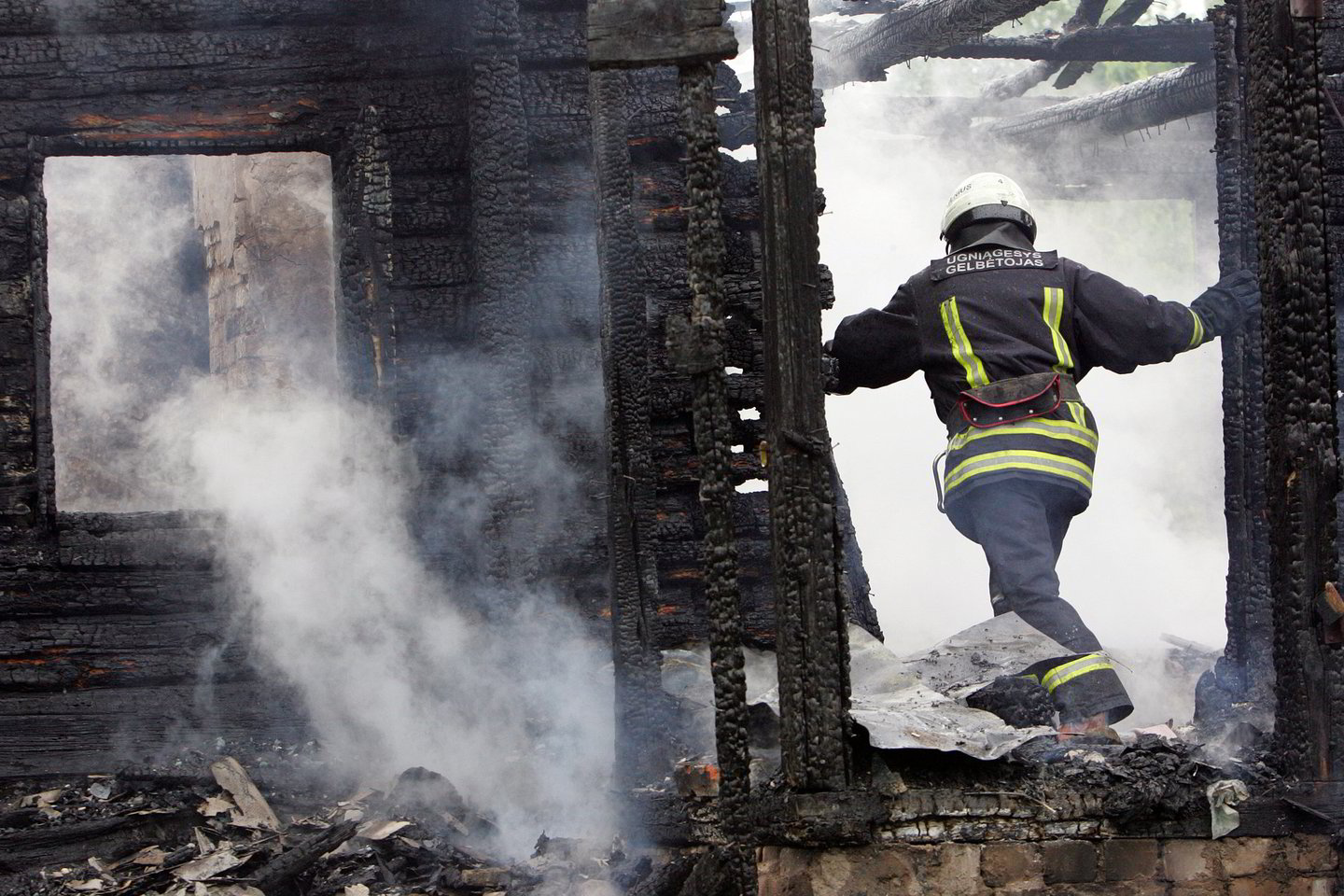 Per gaisrą Prienų rajone žuvo du žmonės.<br>V.Balkūno asociatyvi nuotr.