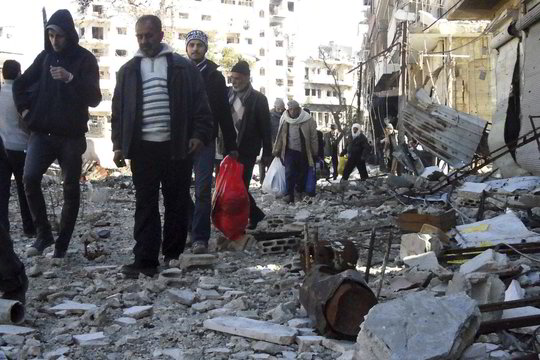 Iš nualinto Sirijos miesto Chimso pradėti evakuoti civiliai