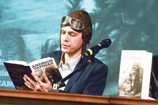 Už knygą prizais apibertas A.Tapinas: „Aš - rašytojas kabutėse“