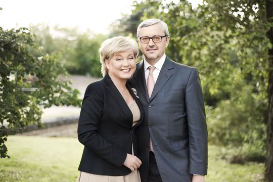 2002-ieji: G.W.Busho vizitas ir Saulės akmens vagystė