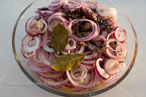 Švedų skanėstas – stintos saldžiame marinate