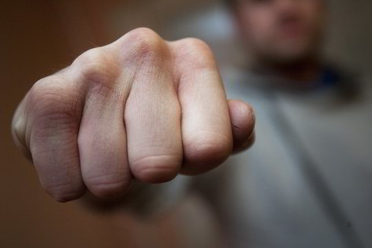 Nuo policijos pabėgti bandęs vyras sužeidė dvi pareigūnes