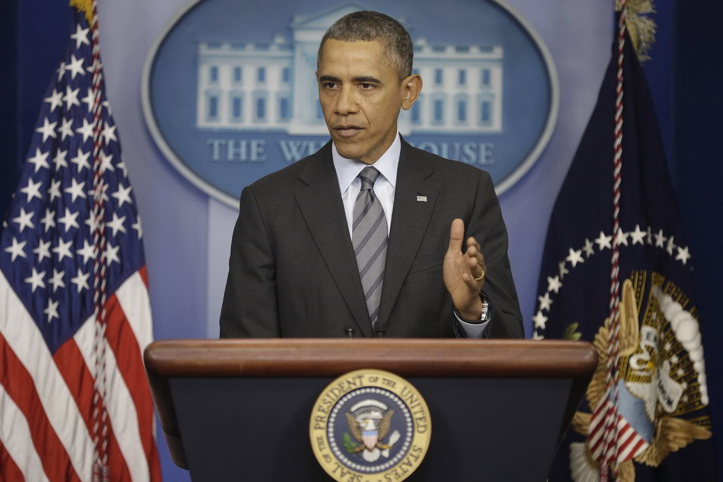 B.Obama sakė V.Putinui, kad tebėra galimybė išspręsti šią krizę diplomatinėmis priemonėmis.