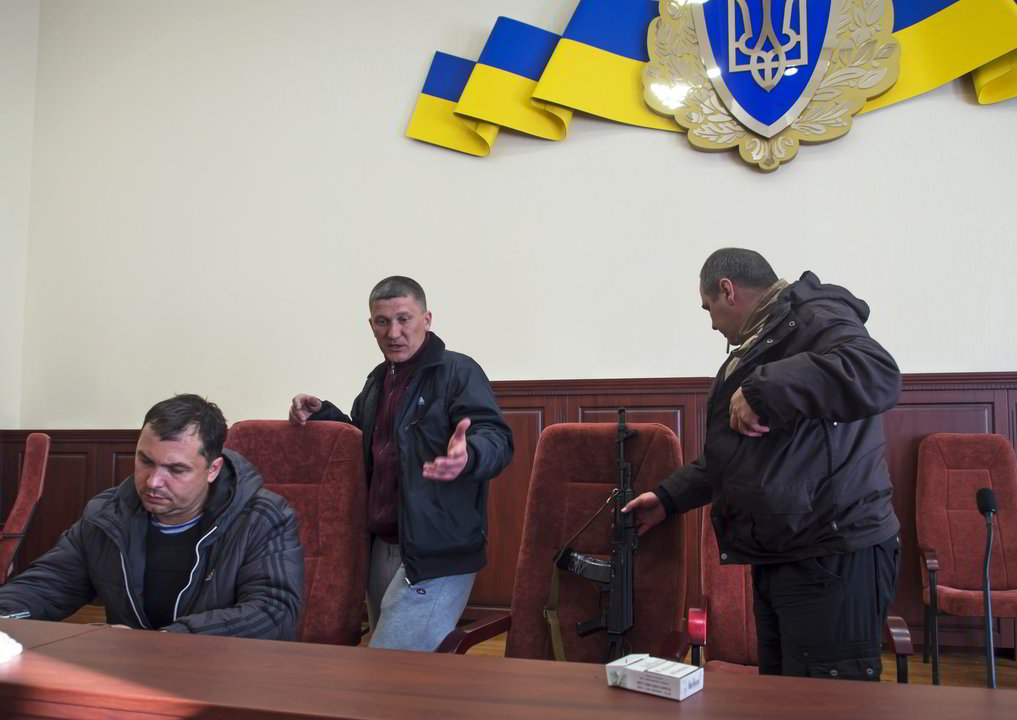 Luhansko Saugumo tarnybos pastatas - Rusiją remiančių asmenų rankose.<br>AP nuotr.