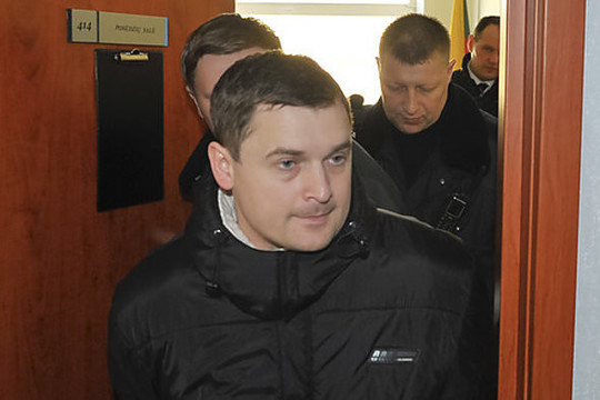 Buvęs Lietuvos pašto vadovas nuteistas kalėti pusšeštų metų