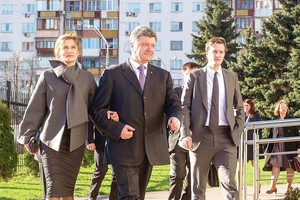 Pakrikusią Ukrainą gelbės oligarchas. Ar nebaisu?