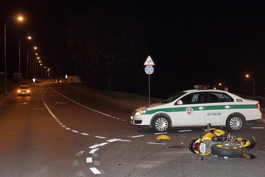 Pasvalyje įsirėžęs į „Audi“ žuvo motociklininkas