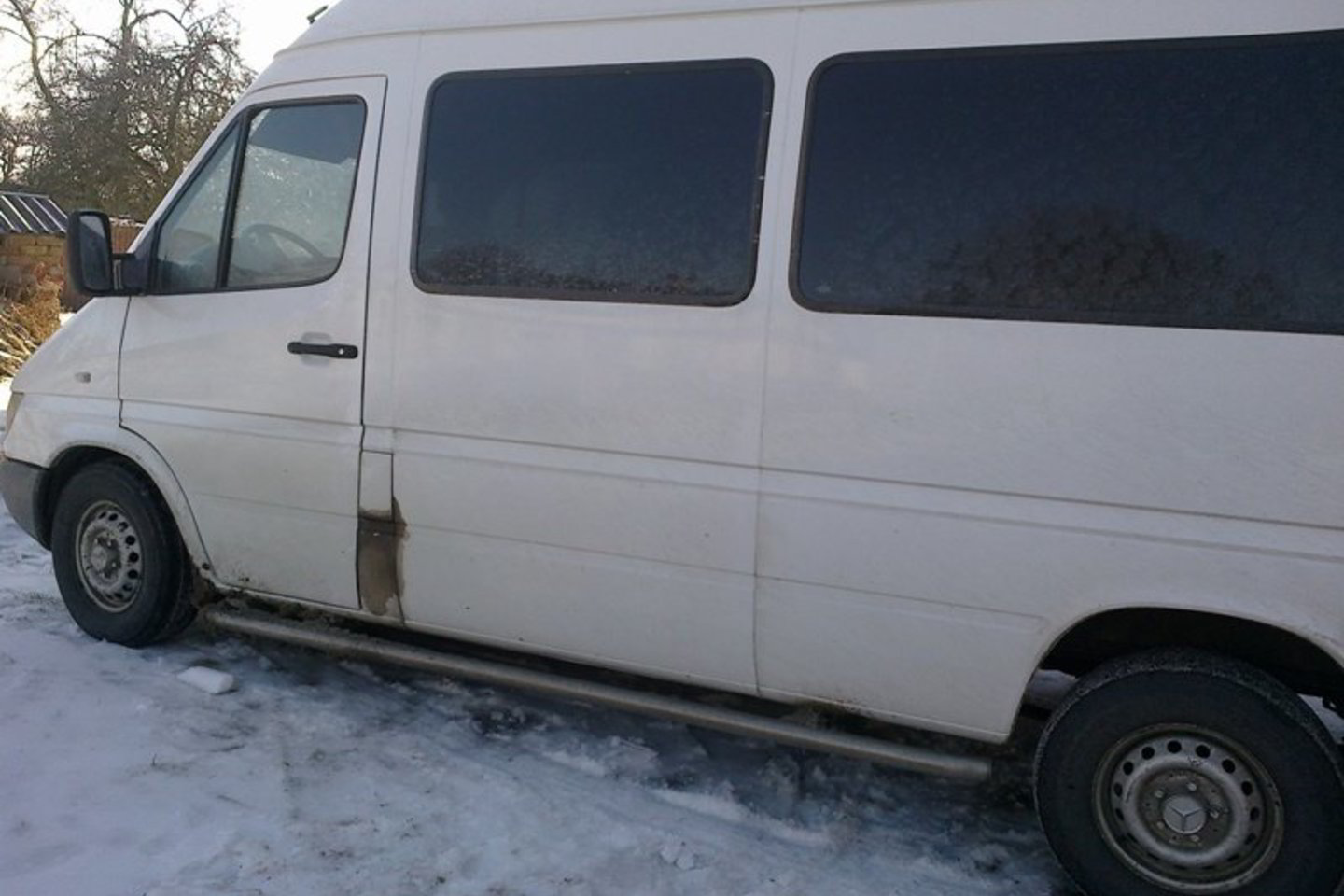 Mikroautobusą kol kas galima apžiūrėti tik nuotraukose.