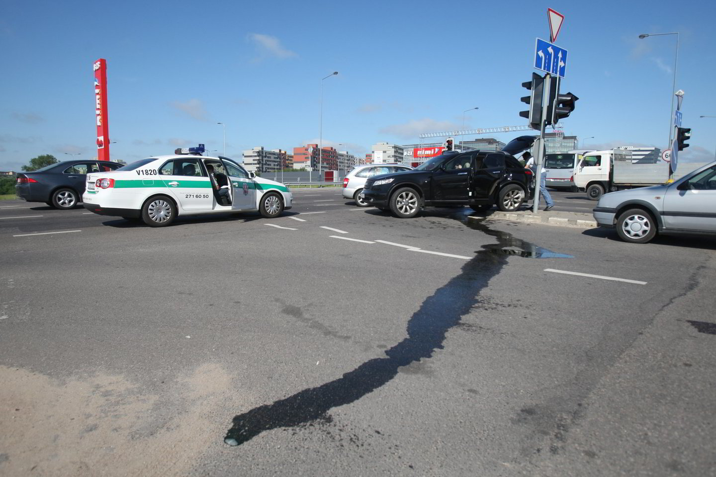 Per „Infiniti“ ir „Mazda“ susidūrimą Vilniuje nukentėjo moteris ir pusantrų metų vaikas.