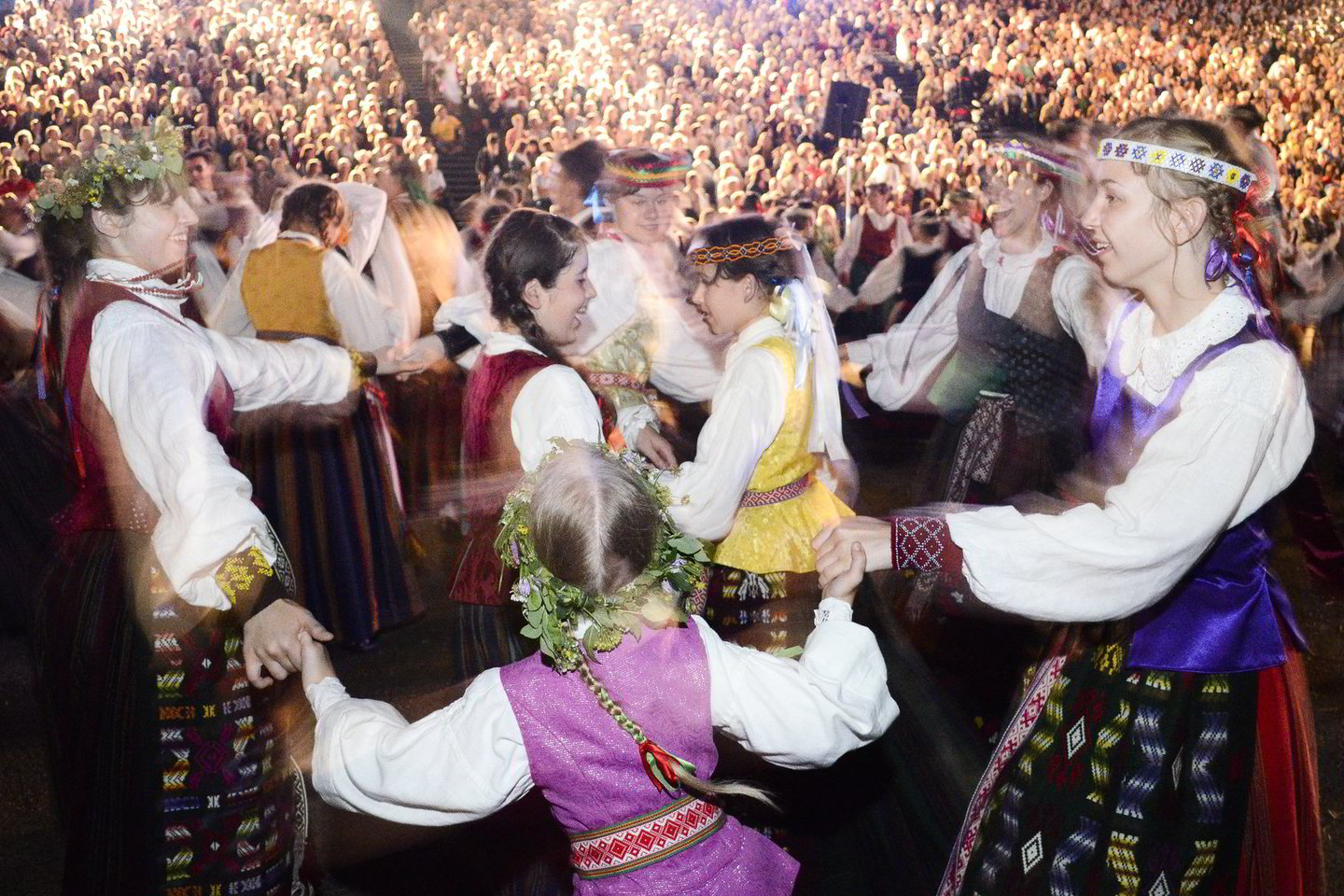 Tai, ką Vilniuje, Kalnų parke, liepos 3 dieną žiūrovai dar tik pamatys, Alytų jau sužavėjo.