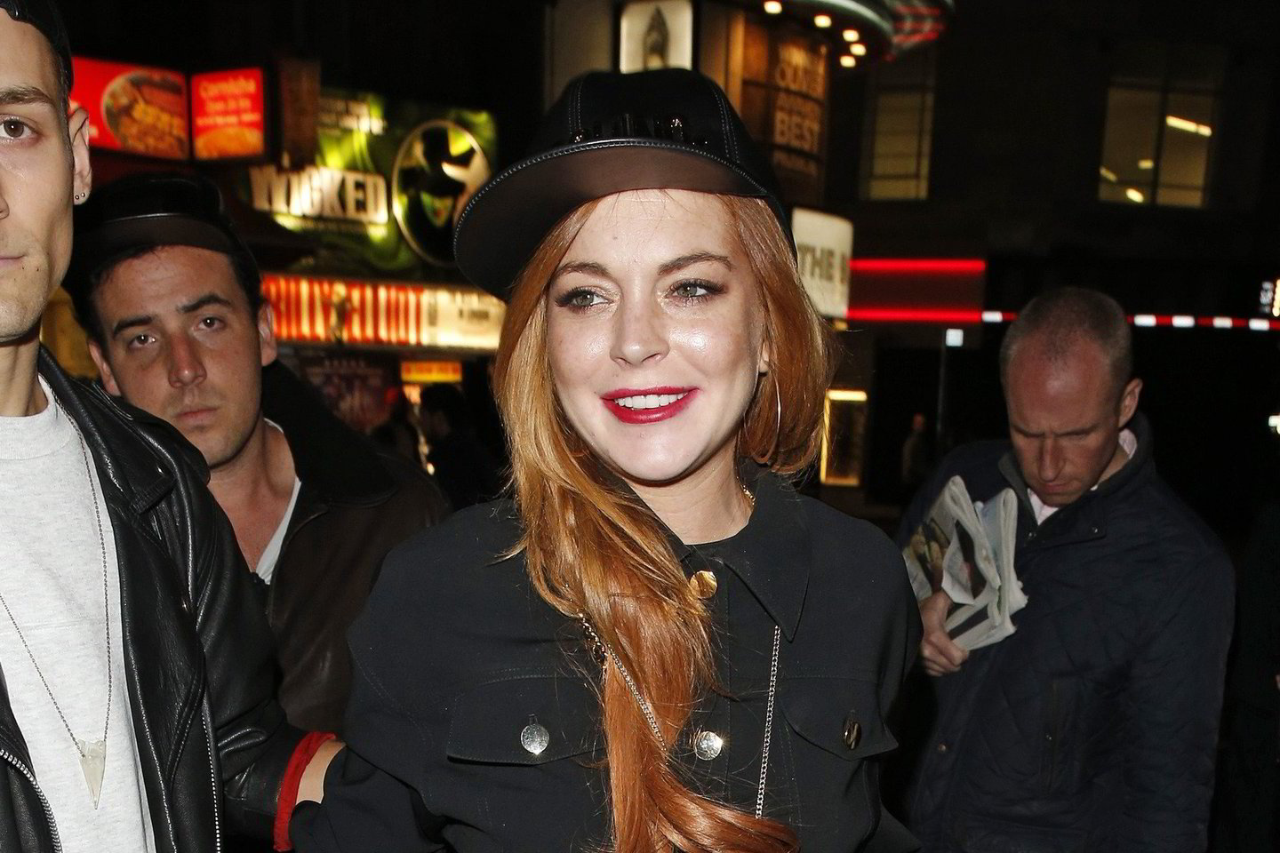 Manoma, kad Lindsay Lohan užmezgė romantiškus santykius su televizijos žvaigžde Tomu Kilbey.