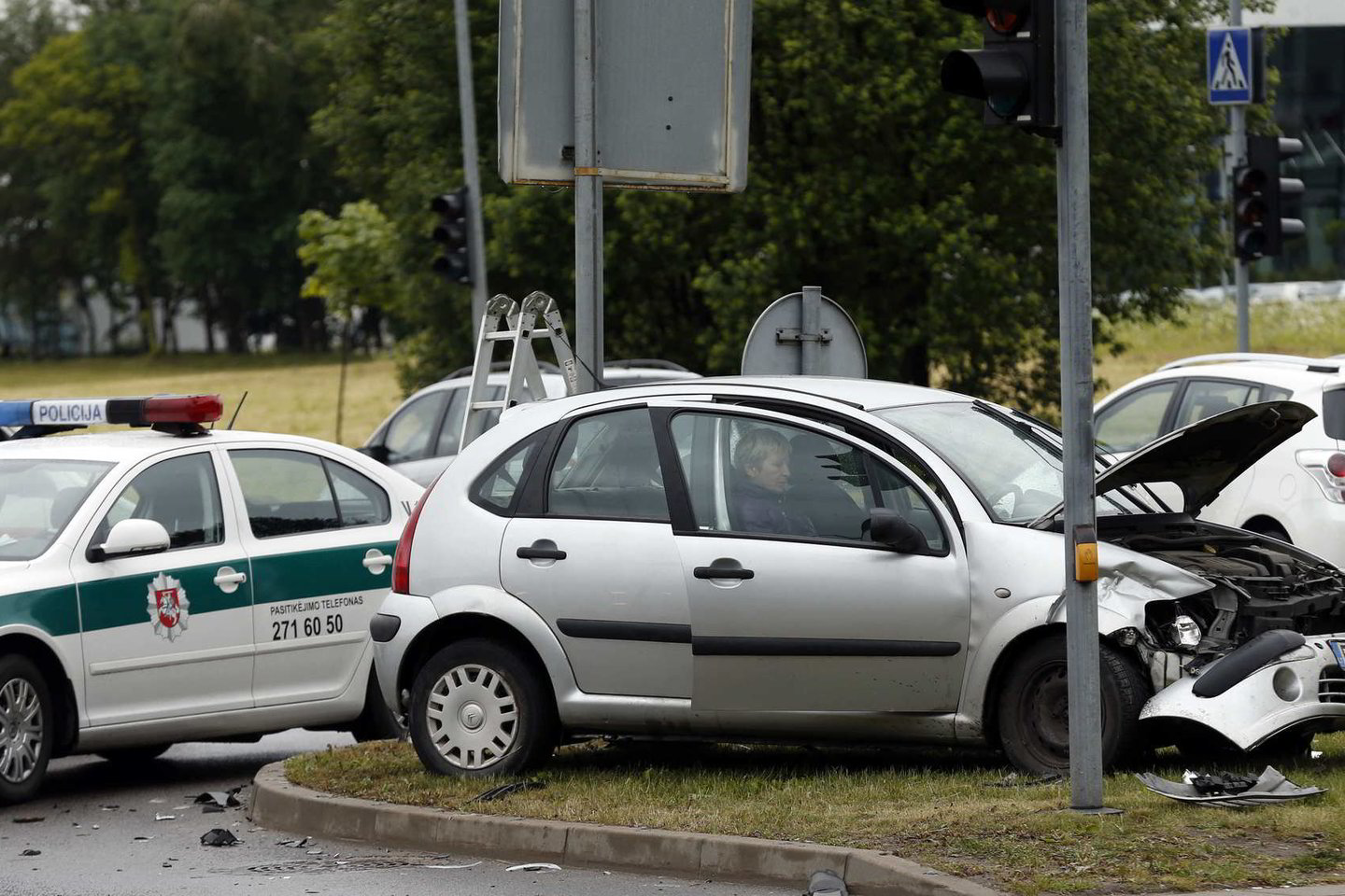 Geležinio Vilko g. ir Mokslininkų g. sankryžoje susidūrė „Volkswagen“ ir „Citroen“.