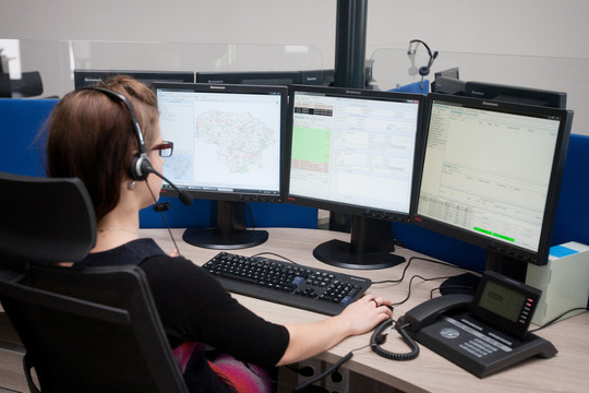 Bendrasis pagalbos centras pareigūnams padeda ar kliudo?