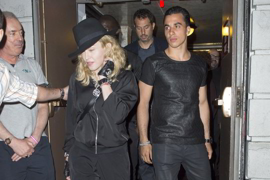 Madonna įsisuko į 26-erių berniuko-žaisliuko glėbį